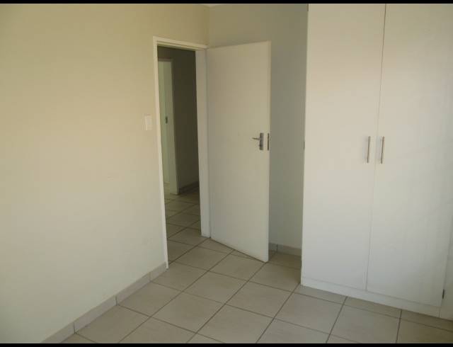 3 BEDROOM SIMPLEX RENTED IN EQUESTRIA
